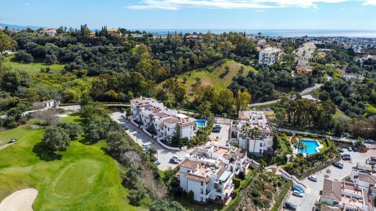 El Lago De Los Arqueros 2 Bedrooms Penthouse En Benahavis Exterior photo